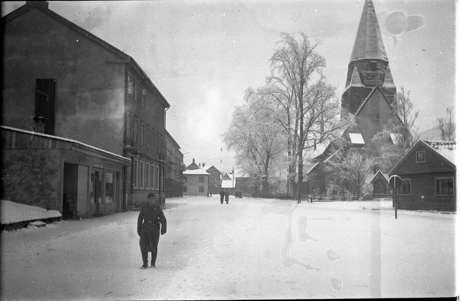 1944_imRahmenDerKonpanie_005 null