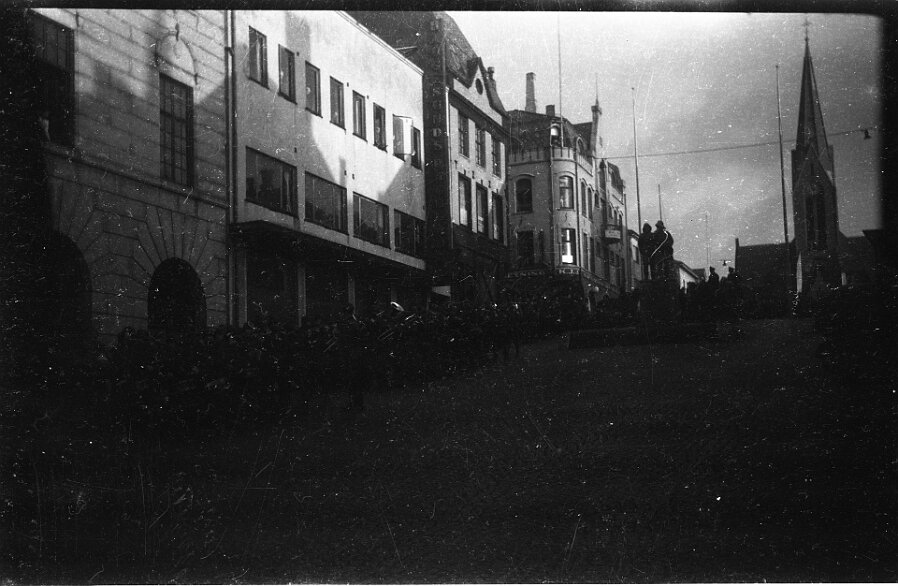 1944_imRahmenDerKonpanie_011 null